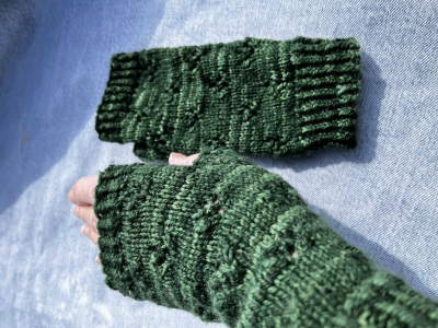 mitts-green-b